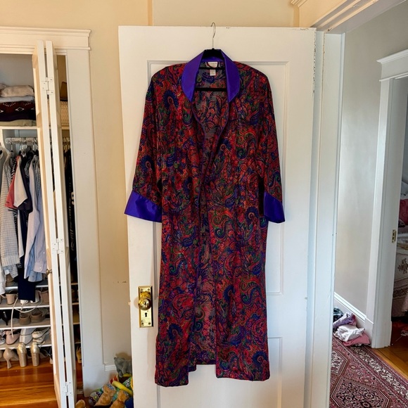 Victoria's Secret Gold Label Kimono Style Robe with Purple Trim Small - Picture 1 of 6
